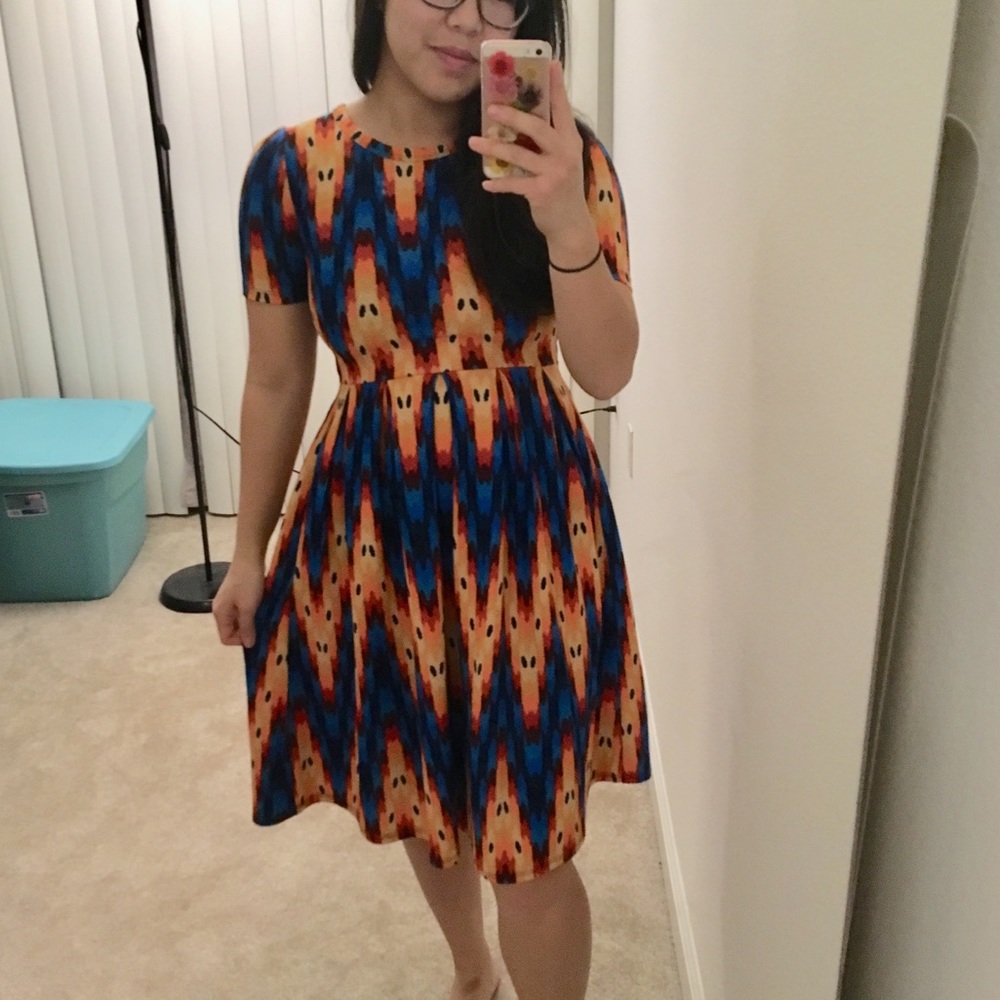 XS Lularoe Amelia dress